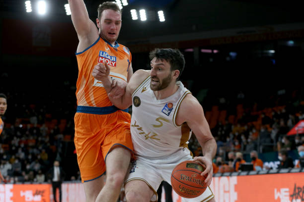 完善应急预 完善应急预